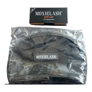 NWB!! Moxielash Magnetic “Sassy” Eyelash with Cosmetic Bag